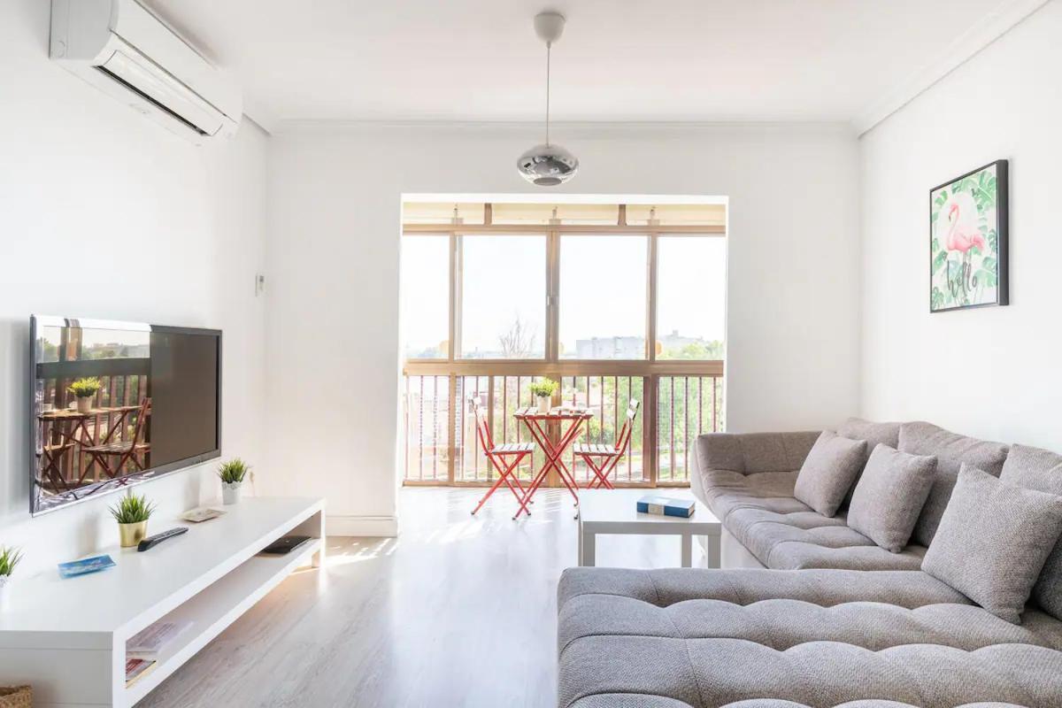 Apartamento Amplio Con 4 Habitaciones Y 2 Banos - Great Apartment With 4 Rooms - 2 Baths Seville Luaran gambar